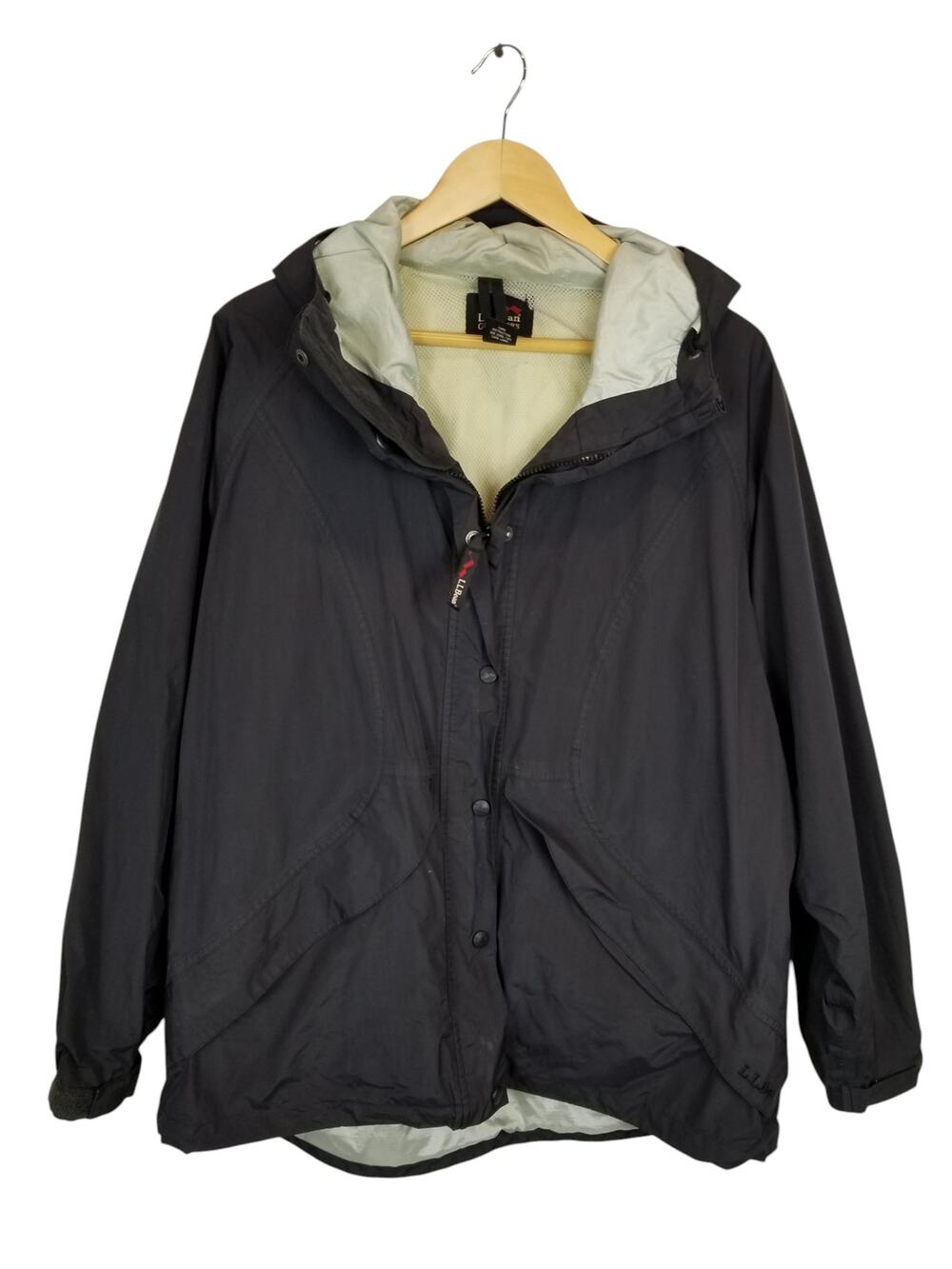 L.L. Bean Women's Black Zip Snap Hooded Lightweight Rain Jacket Windbreaker XL